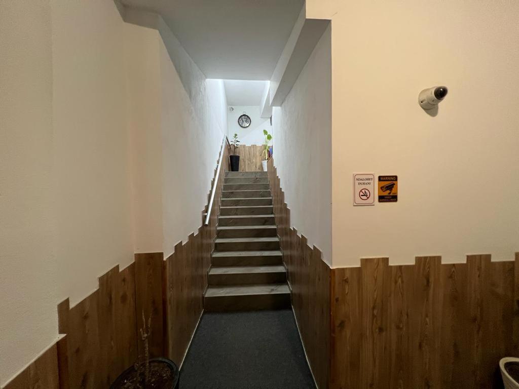 Skenderbej Rooms Tirana Exterior photo